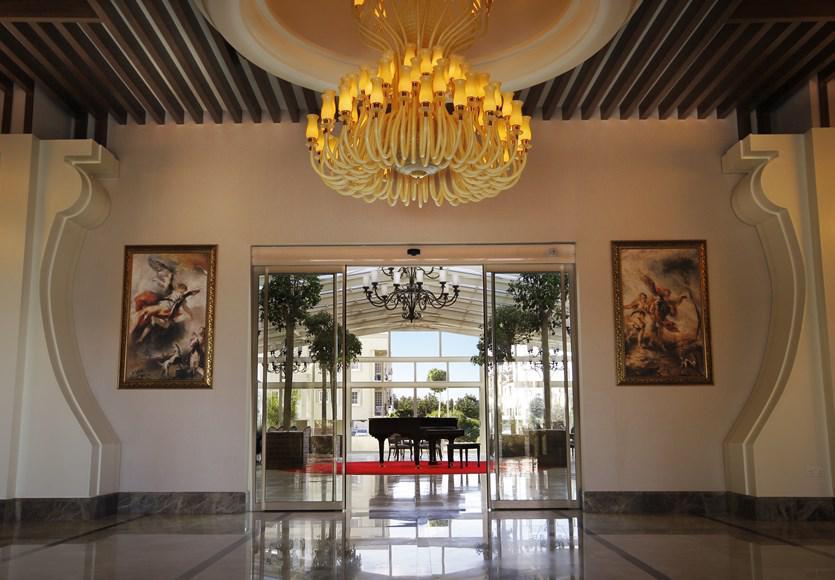 Ada Beach Hotel Karavas  المظهر الخارجي الصورة