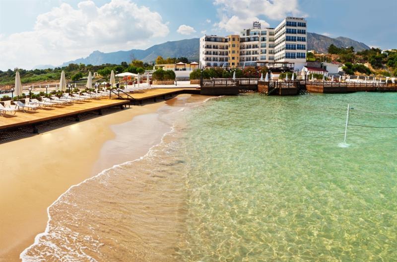 Ada Beach Hotel Karavas  المظهر الخارجي الصورة